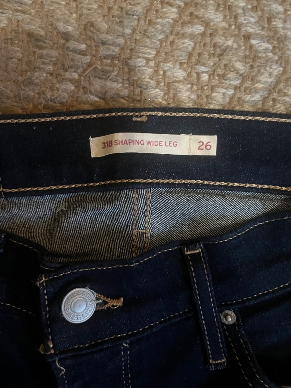 Levi's 318 Shaping Wide Leg Size 26 - Picture 6 of 6